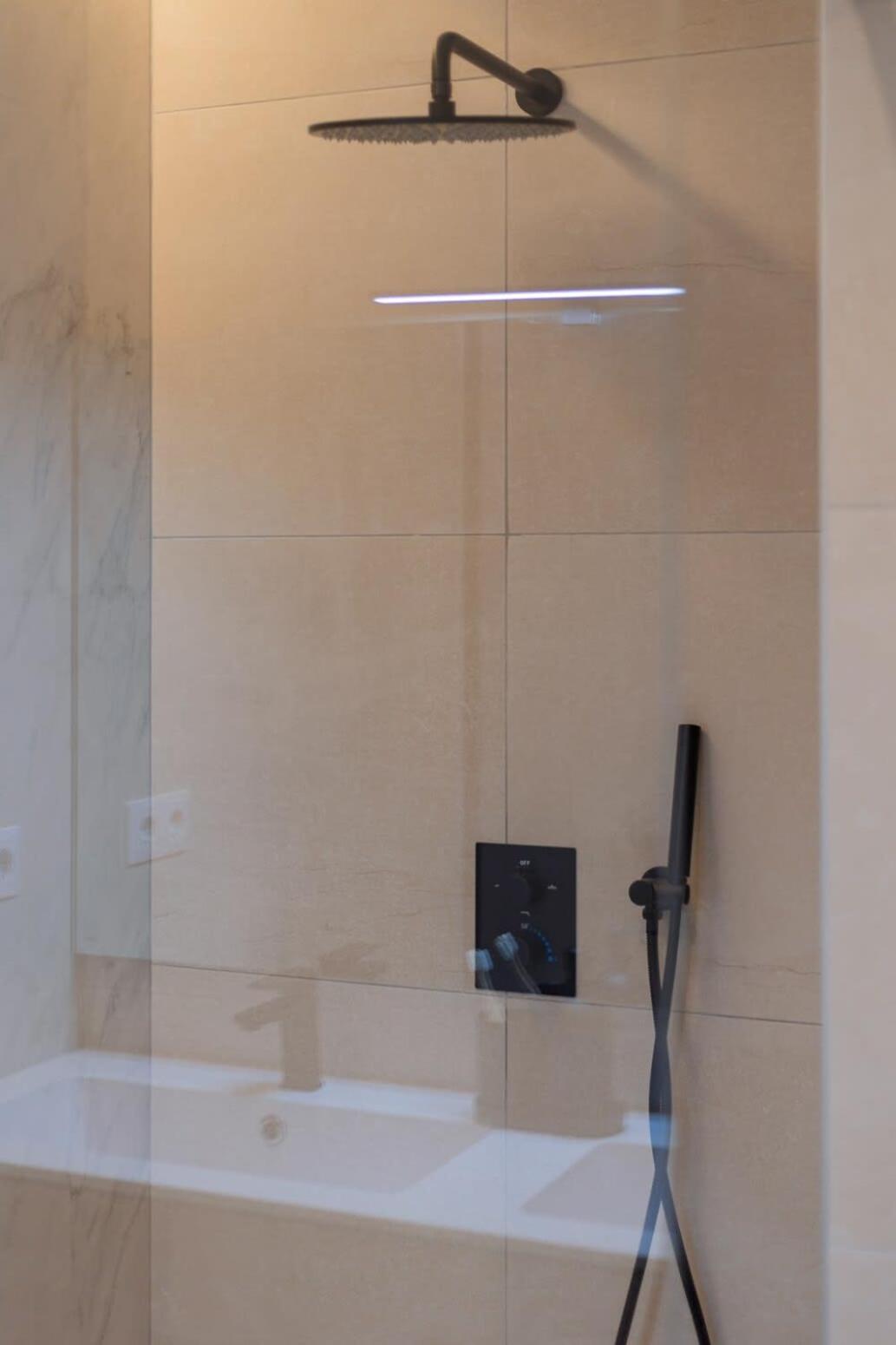 Explore Luxury Meets Comfort Appartement Valencia